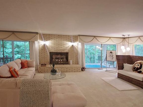 4th image of 2700 Piney Wood Dr
