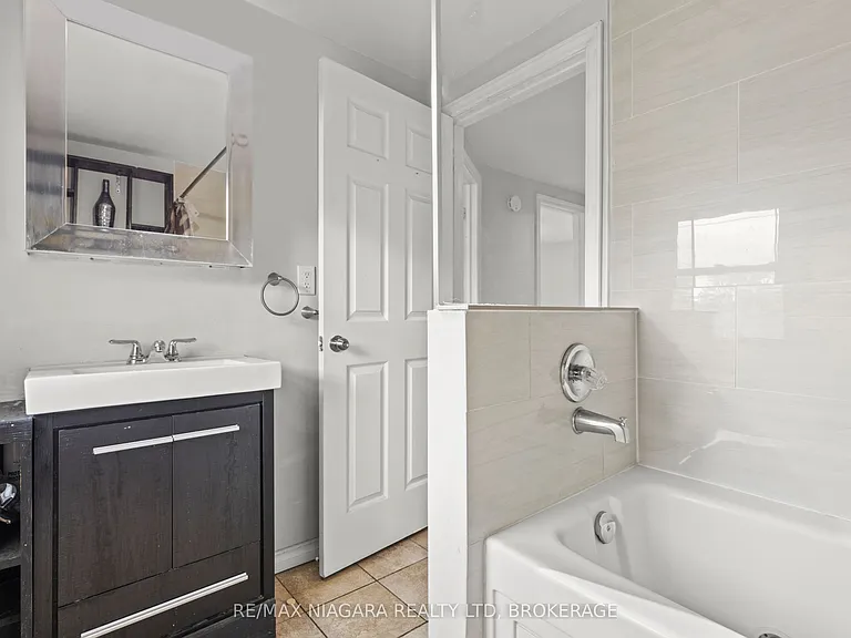 32 Page St — Photo 15