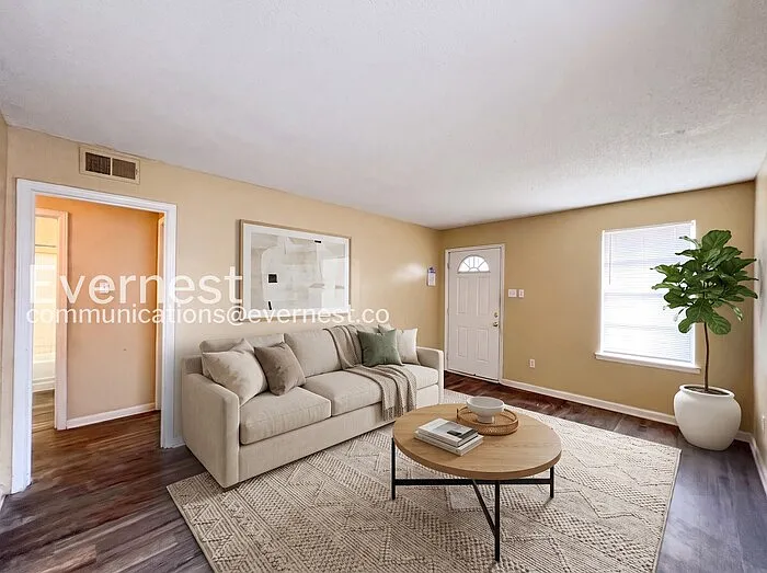 2 bed, 1.5 bath, 907 sqft, $890 — Photo 3