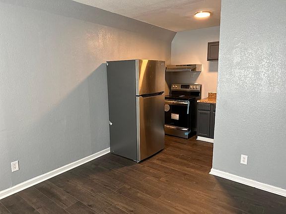 2nd image of 201 Dixie Ave APT H