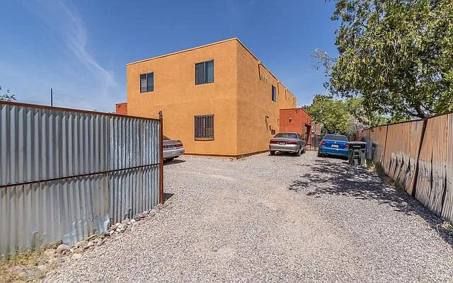 3 bed, 1500 sqft, $1,950 — Photo 3