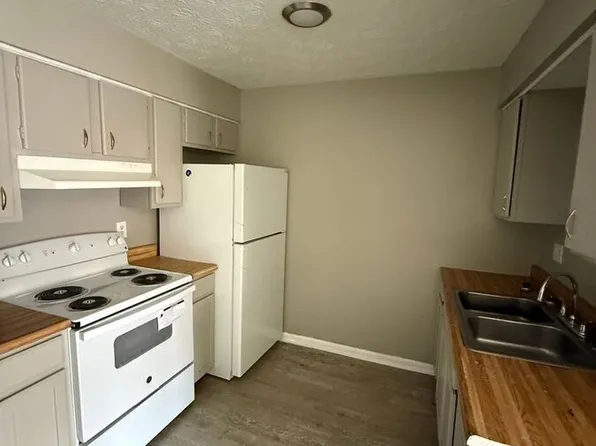1582 Martha Ct APT 3, Lexington, KY 40505