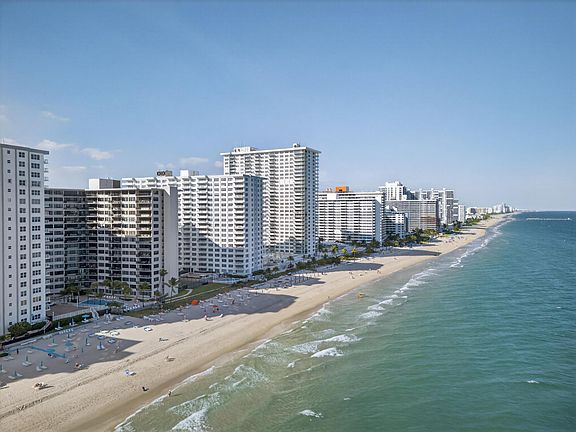 5th image of 3800 GALT OCEAN Drive #105
