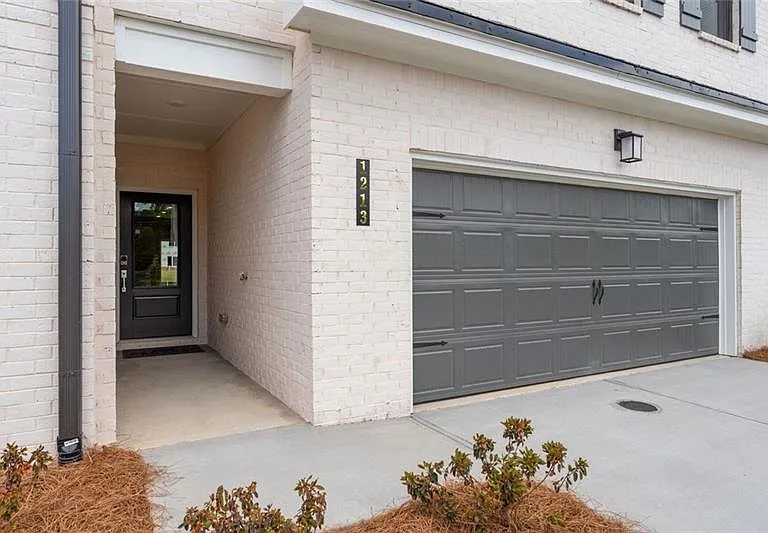 1303 Farmers Loop #R — Photo 13