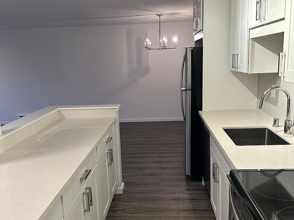 1st image of 2300 Fairview Ave E #4