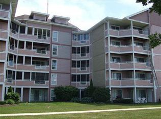 23 Marina Point Dr, Sandusky, OH