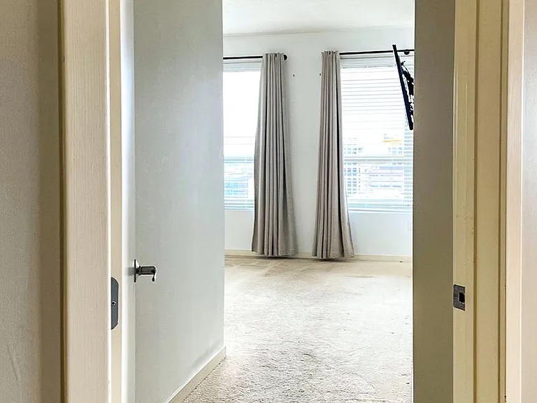 929 Portland Ave #2105 — Photo 16