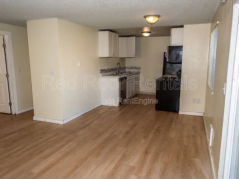 3411 92nd St S #15 — Photo 5