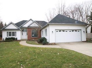 4656 Young Rd, Stow, OH 44224