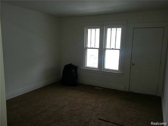 5th image of 3025 Roosevelt St
