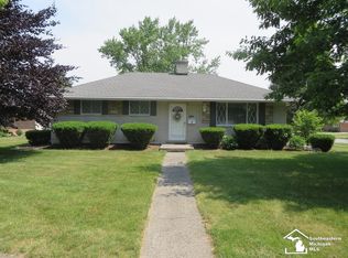 1772 Riverside Dr, Monroe, MI 48162