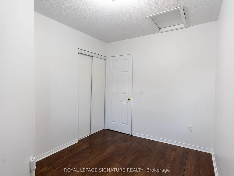 50 Strathaven Dr #28 — Photo 33