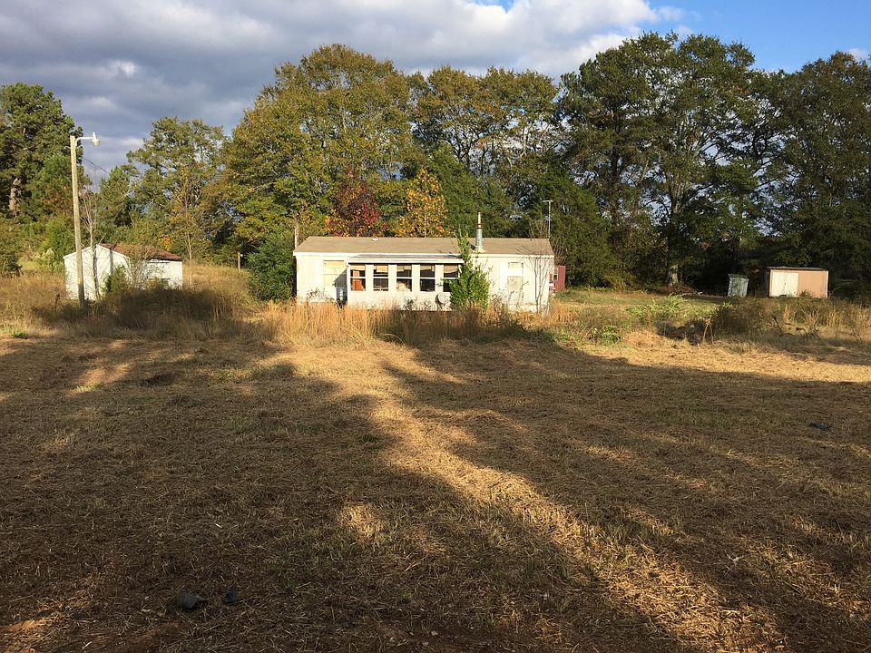 2nd image of 437 White Plains Rd