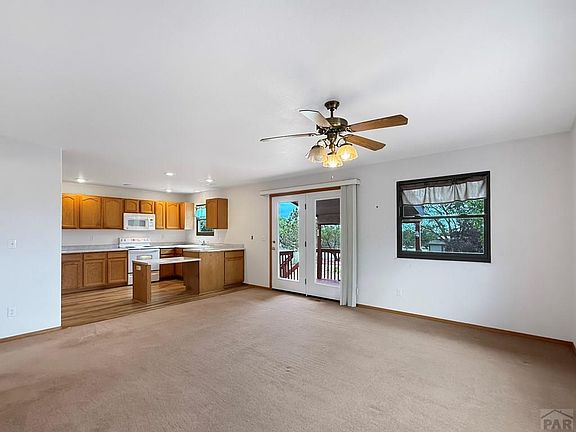 5th image of 200 S Birchwood Dr