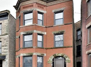 911 W Newport Ave APT 2, Chicago, IL 60657