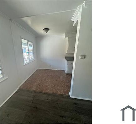 4th image of 2301 W Florence Ave