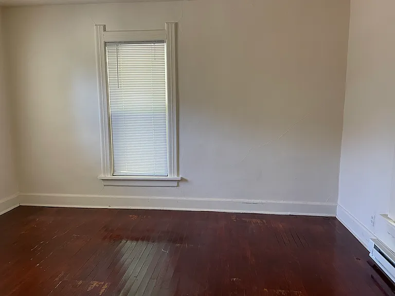 2035 N Cambridge Ave #1 — Photo 7