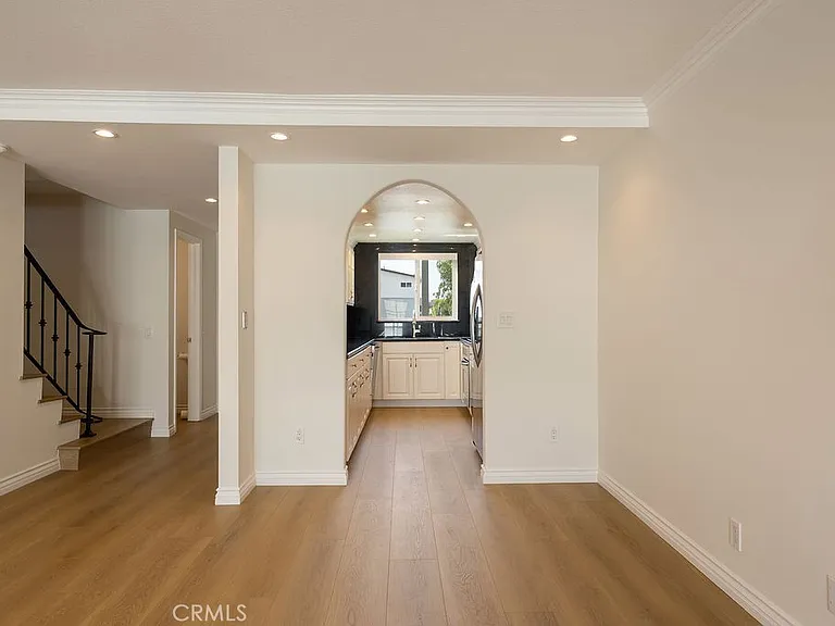 1088 Buckingham Ln — Photo 12