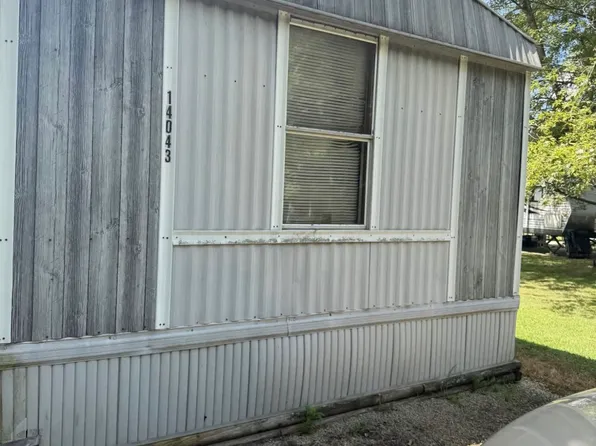 (undisclosed Address), Effingham, IL 62401