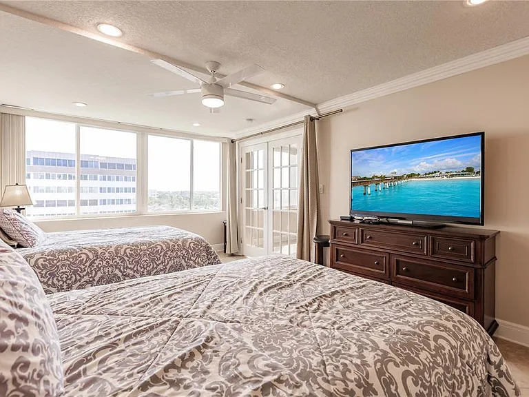 1055 W Peppertree Dr #606AA — Photo 18