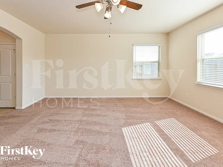 10502 Lake Of The Ozarks Dr — Photo 3