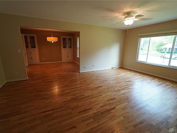 3rd image of 3144 Claydor Dr