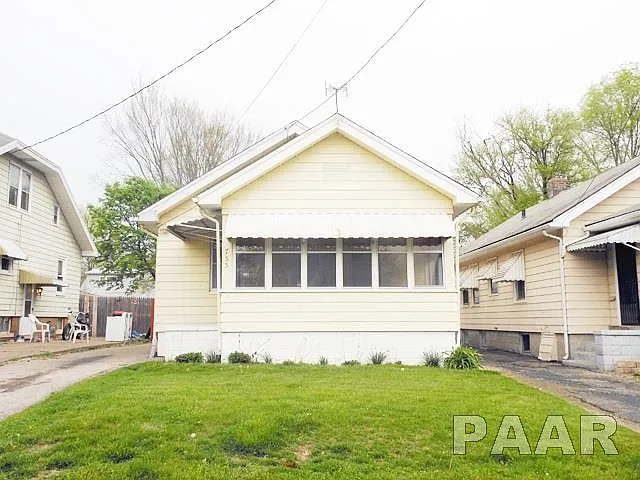 733 E Virginia Ave photo 1