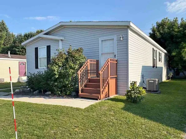 6685 N M66 #147, Charlevoix, MI 49720