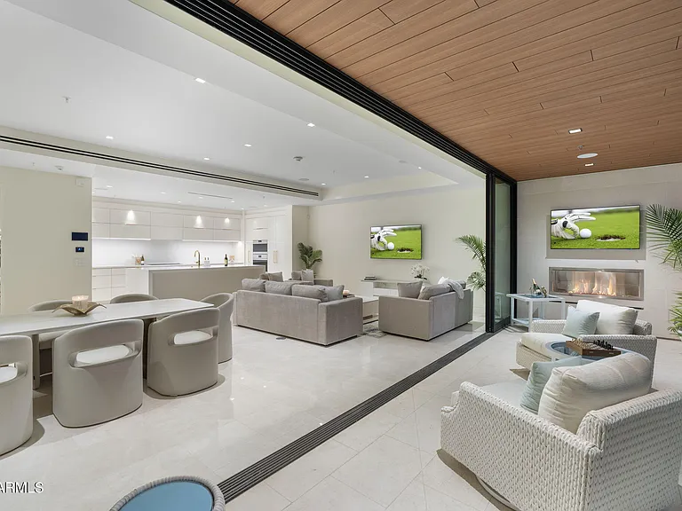 6587 N Palmeraie Blvd #2015 — Photo 44