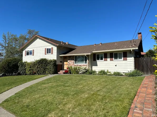 1441 Prentice Drive, Healdsburg, CA 95448