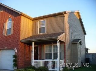 2040 Camrose Green St, Belleville, IL 62220