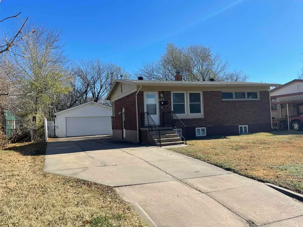 2150 S Glenn St, Wichita, KS 67213