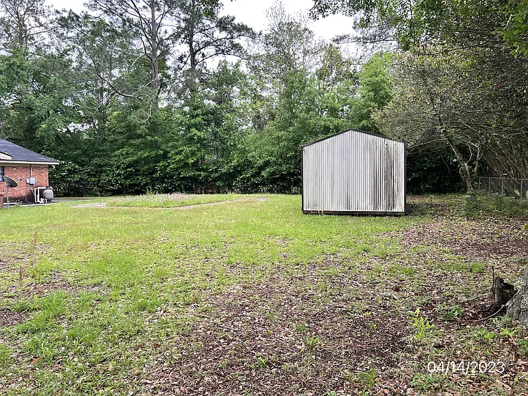 1103 Hickory St — Photo 40
