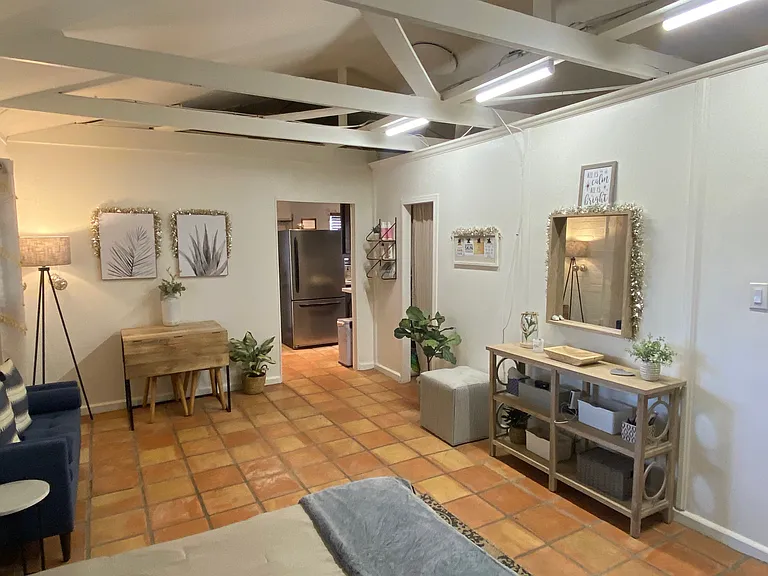 Opitonal layout living room