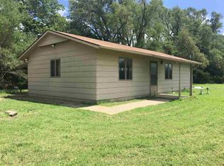 1212 S Spring Lake Rd, Halstead, KS 67056