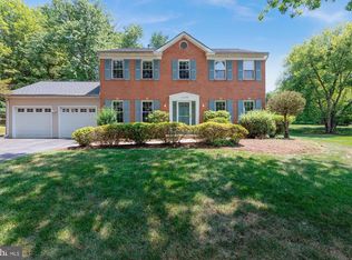 11138 Rutledge Dr, Gaithersburg, MD 20878