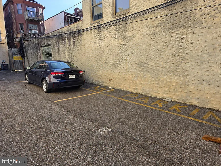1828 Green St #-1R — Photo 12