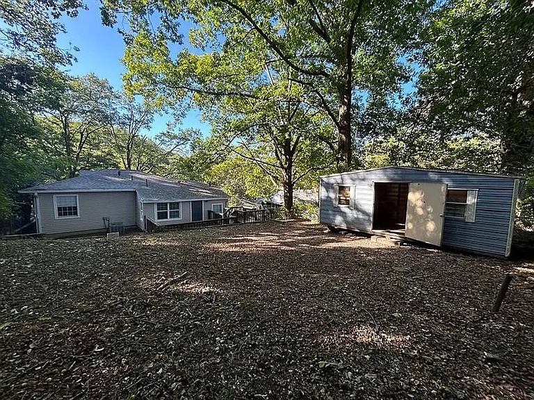 923 Vanderbilt St — Photo 26