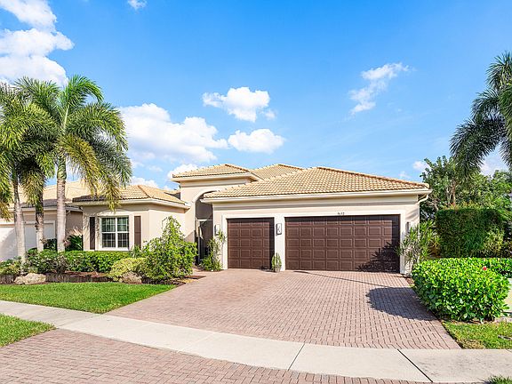 3rd image of 9632 Dovetree Isle Drive