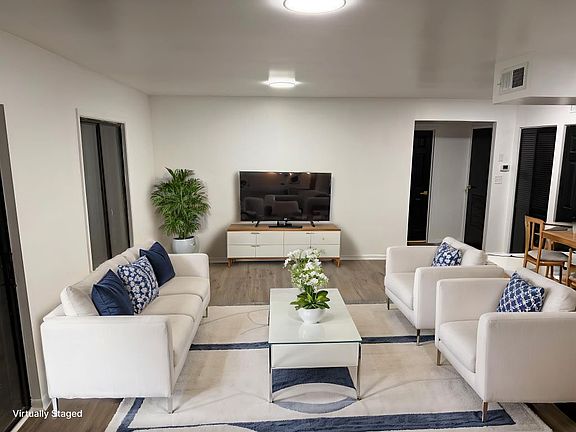 2nd image of 6982 Hanover Pkwy APT 203