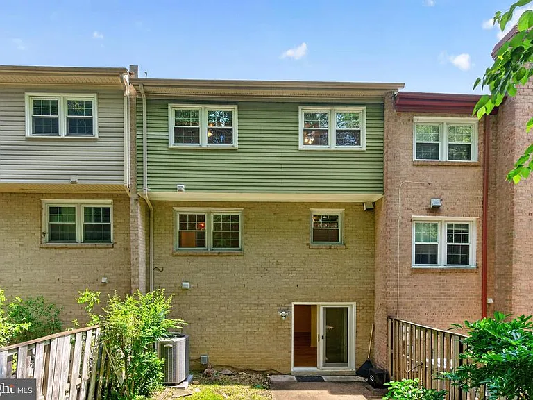 7481 Jayhawk St — Photo 25