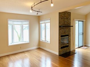 7932 Hidden Harbour Dr E, Holland, OH 43528