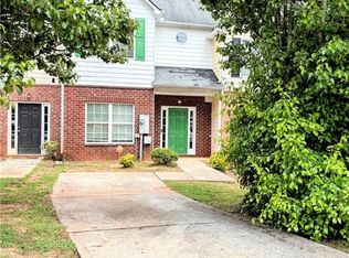 283 Brookview Dr, Riverdale, GA 30274