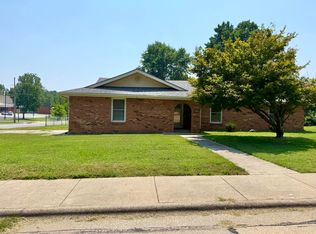 1106 W Tracy St, Springfield, MO 65807