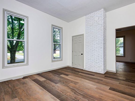 4th image of 645 N College Avenue