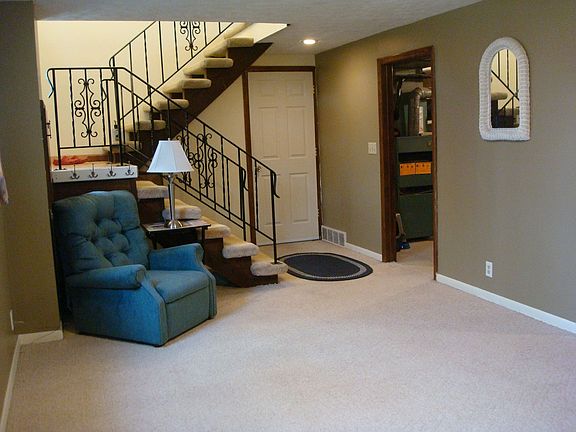 3rd image of 7008 S 131st Cir
