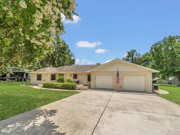 224 Lakeshore Dr, Polk City, FL 33868