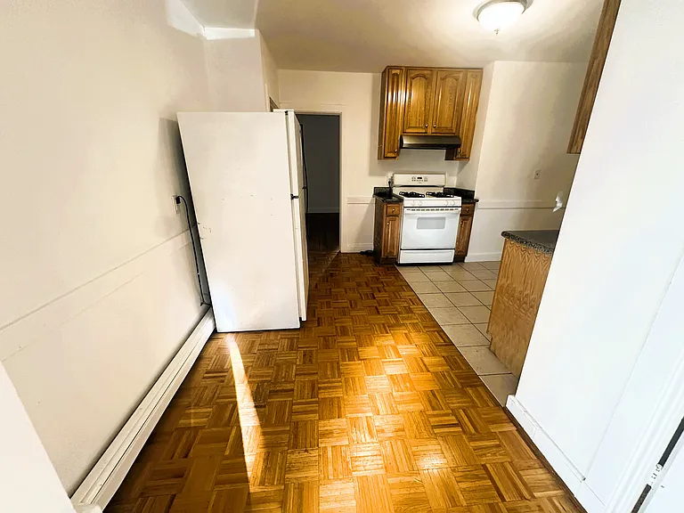20 Shanley St #1R — Photo 6