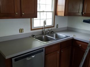 9161 Malwayne Dr NW, Malvern, OH 44644
