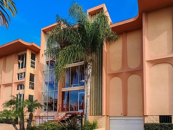 3rd image of 382 Coronado Ave APT 103